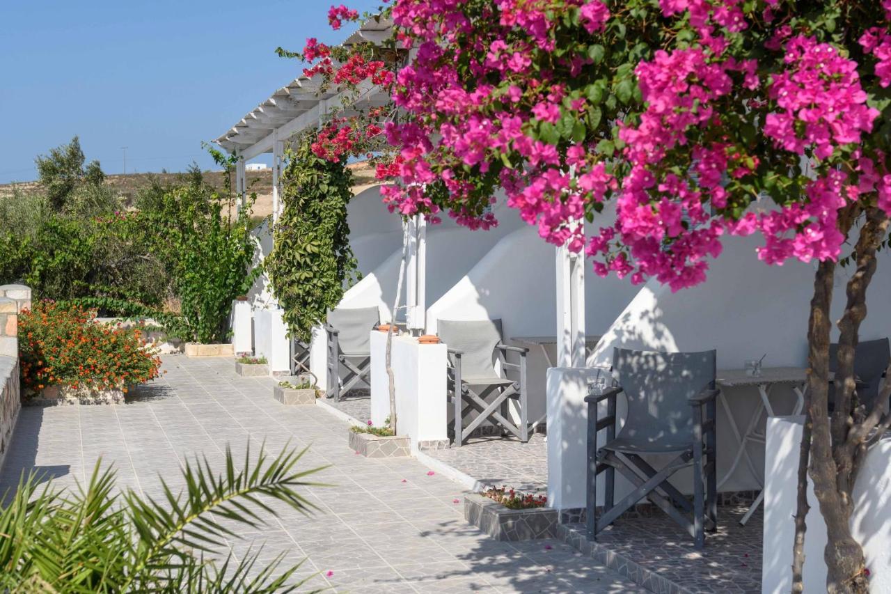 Κalamitsi Rooms & Apartments Đảo Đảo Kimolos Ngoại thất bức ảnh