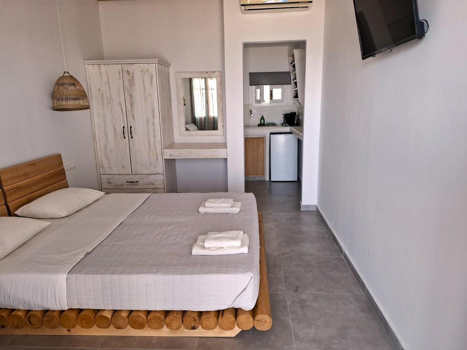 Κalamitsi Rooms & Apartments Đảo Đảo Kimolos Ngoại thất bức ảnh