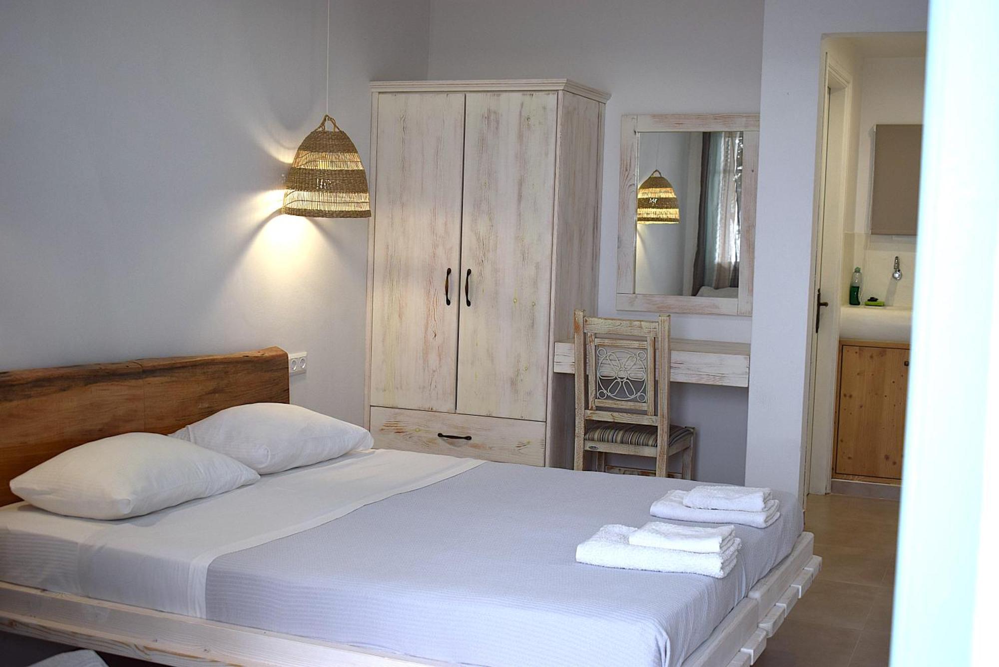 Κalamitsi Rooms & Apartments Đảo Đảo Kimolos Ngoại thất bức ảnh